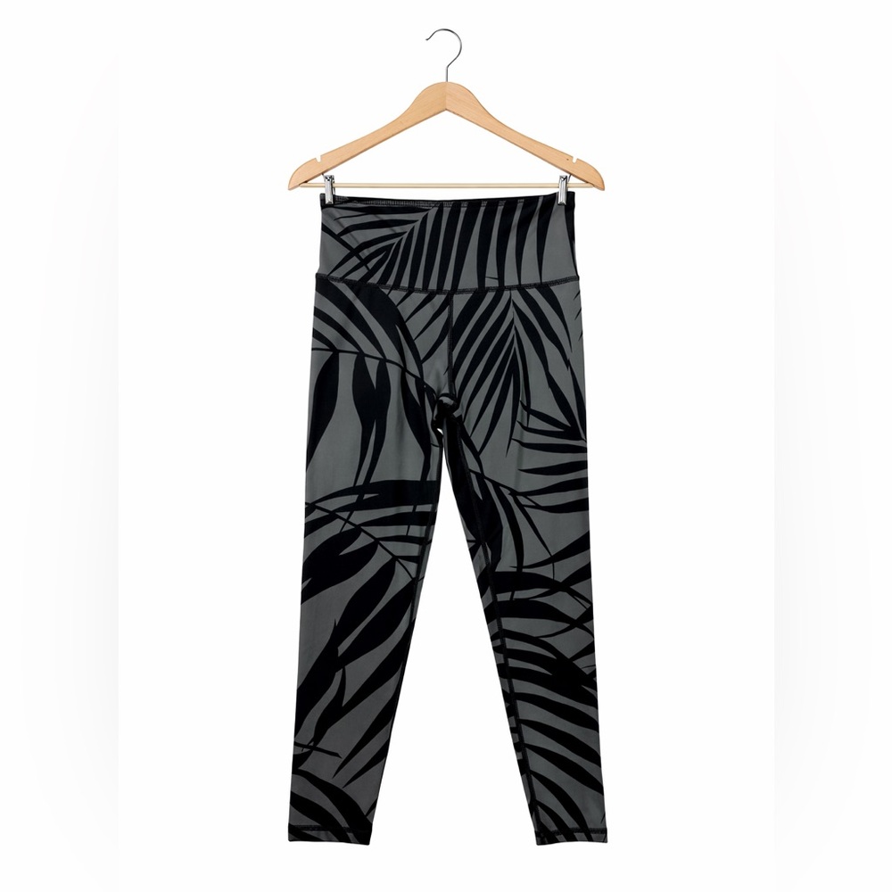 Aerie Yoga Gray Leaf Patterned Leggings. Great Condition. Medium Athleisure